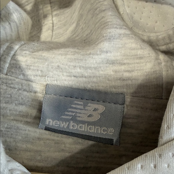 New Balance Gray Hooded Jacket - Picture 2 of 9